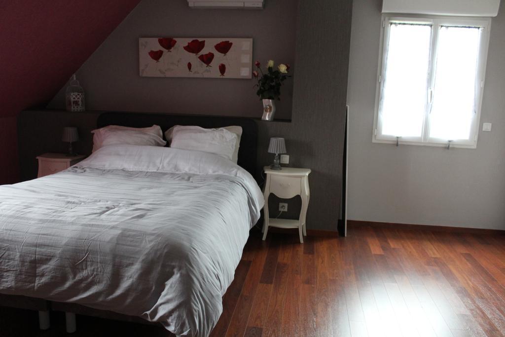 Le Clos Des Roses Saint-Regle Room photo